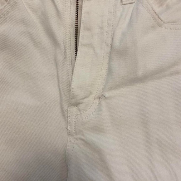 SOLD - Vintage long white jorts - Picture 2 of 4